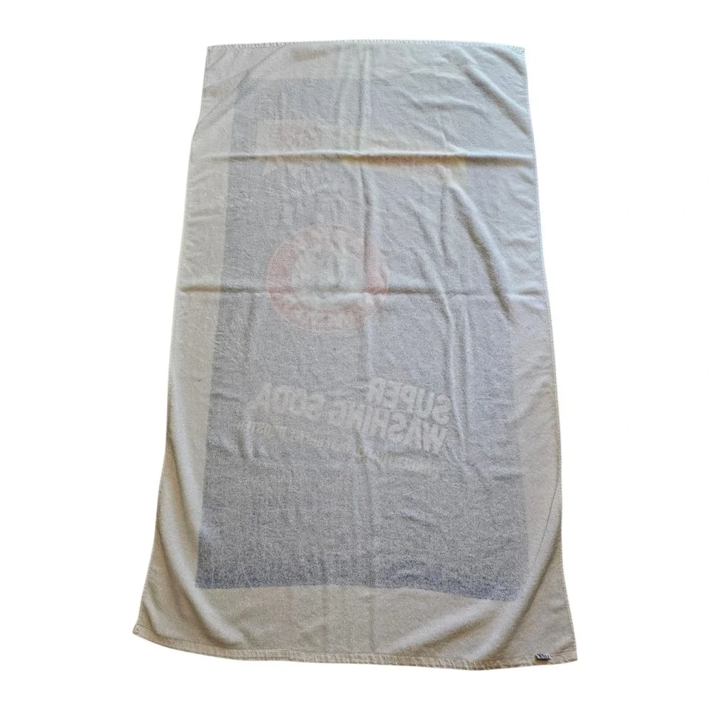 Vintage Arm & Hammer Beach Towel Advertising Super Washing Soda 34.5x60